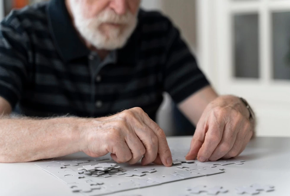 Avaliação Neuropsicológica de Adultos e Idosos